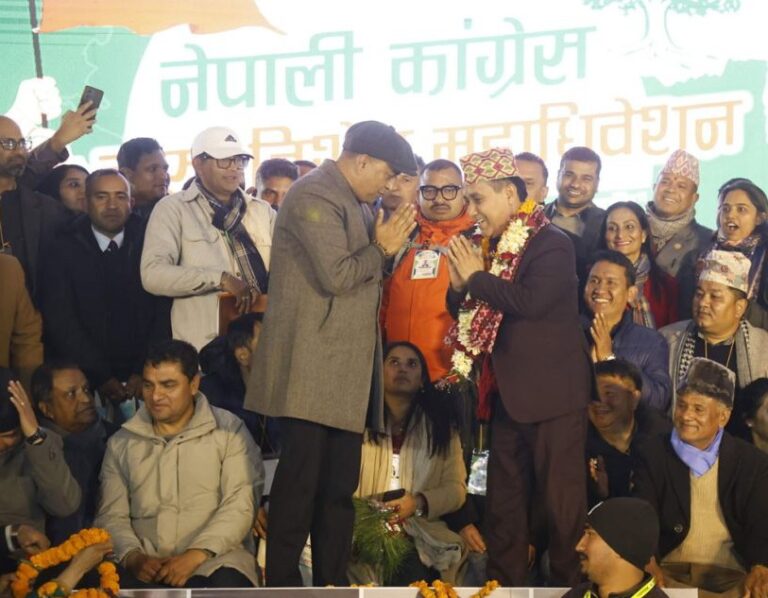 मध्यरातमा कांग्रेस विशेष महाधिवेशनबाट नयाँ केन्द्रीय कार्यसमिति घोषणा